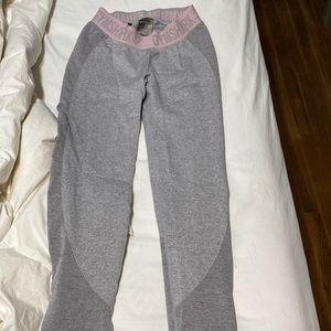 Gymshark legginngs size small